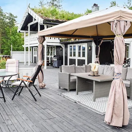 4 Bedroom Stunning In *